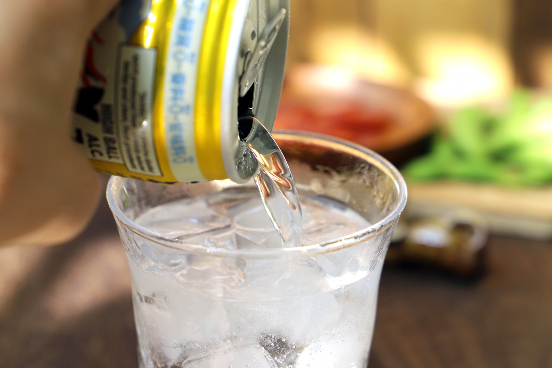 手っ取り早く酔えるお酒特集!二日酔い対策も紹介【ストレス解消に】 Not a Salmon but SAKE(酒) 手っ取り早く酔えるお酒特集!二日酔い対策も紹介【ストレス解消に】 Not a Salmon but SAKE(酒)